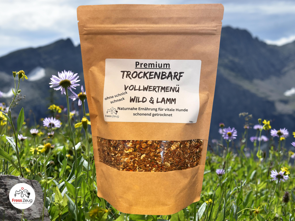 Trockenbarf Wild & Lamm mit Ziegenmilch & Rothirschgeweih